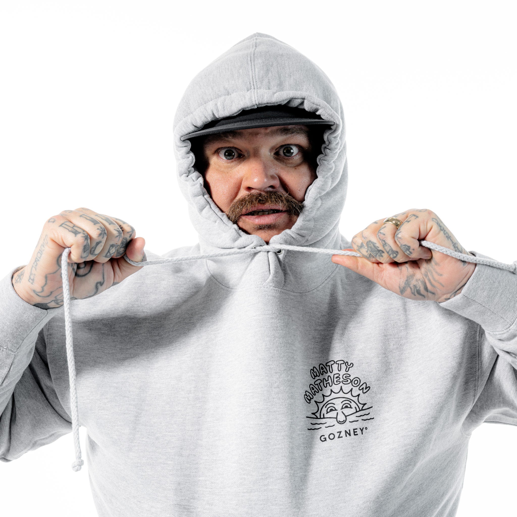Matty_Sweatshirt_BuyBox-1_66af5c9c-7486-4280-98a8-7489d872fffa.jpg