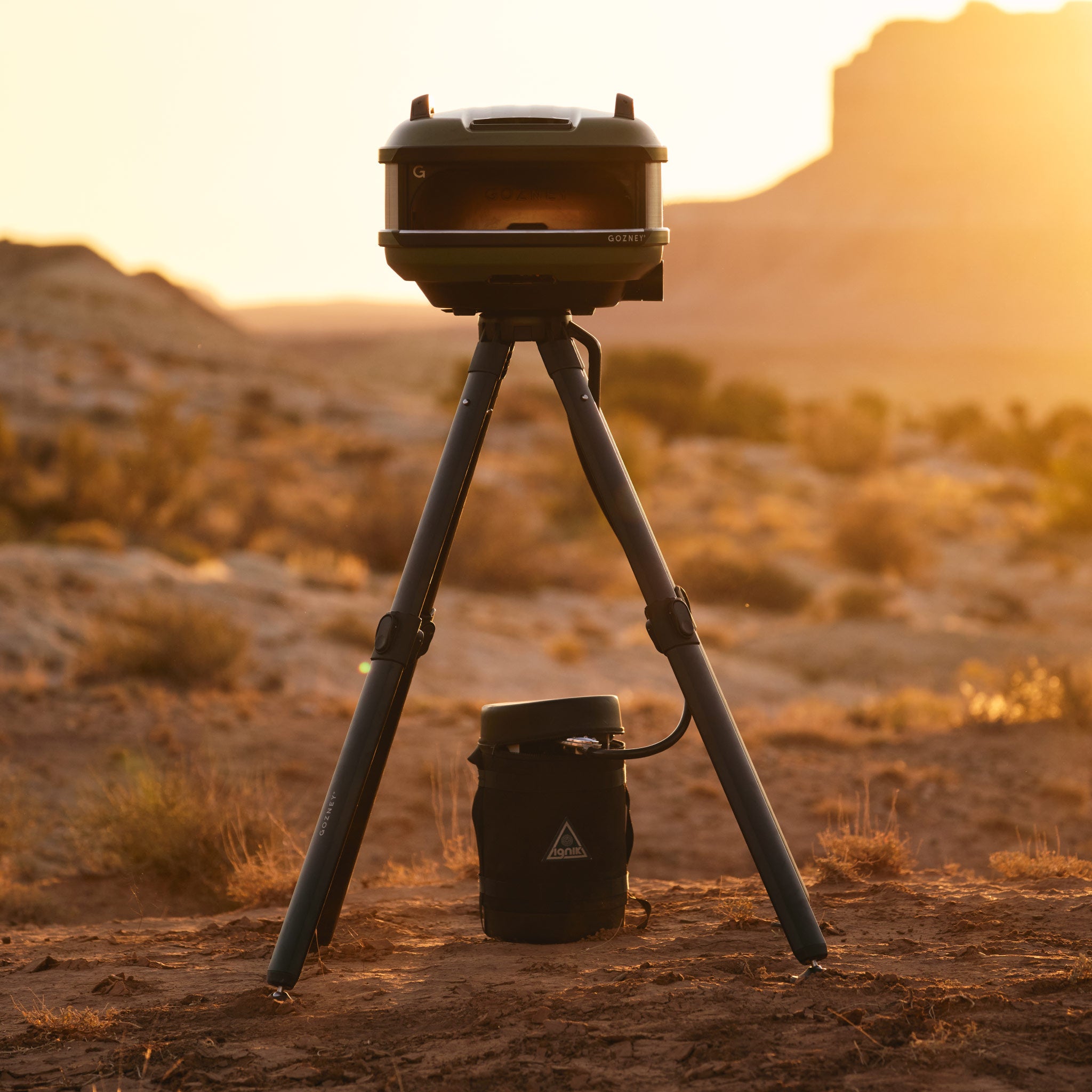 Tread_Stand_BuyBoxAmbient_2048x2048_2.jpg